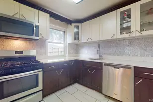 150-28 Jewel Ave, Flushing, NY 11367 - Photo 12