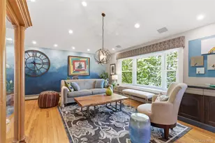 37 McKay Rd, Huntington Station, NY 11746 - Photo 4