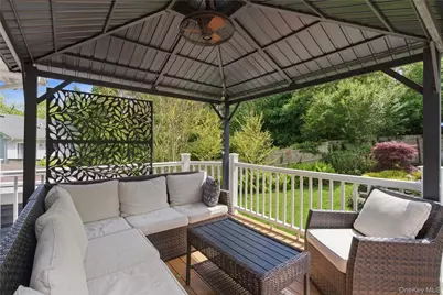 37 McKay Road, Huntington Station, NY 11746 - Photo 38