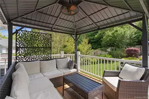 37 McKay Rd, Huntington Station, NY 11746 - Photo 38