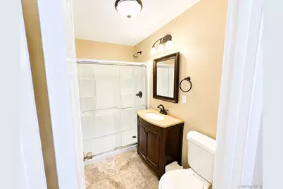21 Village Park Drive #2A, Fishkill, NY 12524 - Photo 10