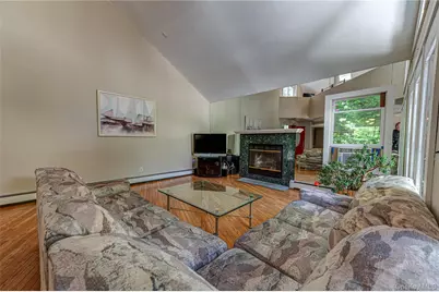 14 Sylvester Road, Wading River, NY 11792 - Photo 4