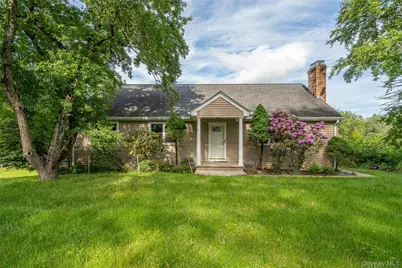 10 Horseshoe Road, Mount Kisco, NY 10549 - Photo 2