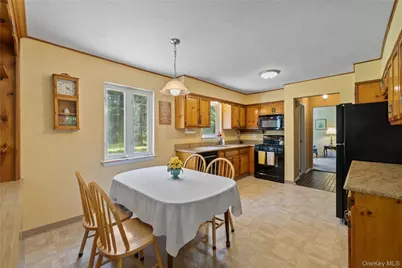 5 Daisy Court, Airmont, NY 10901 - Photo 12