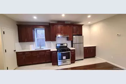 87-16 Britton Avenue, Elmhurst, NY 11373 - Photo 6