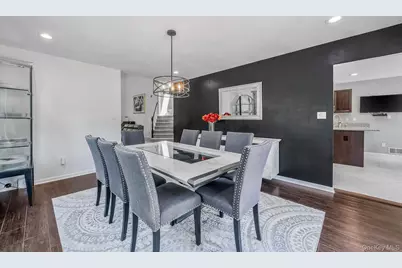86 Hamlet Drive, Commack, NY 11725 - Photo 12