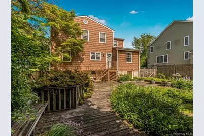 211 Warren Avenue, Hawthorne, NY 10532 - Photo 28