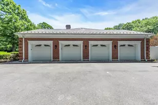 98 Cliff Rd, Port Jefferson, NY 11777 - Photo 34
