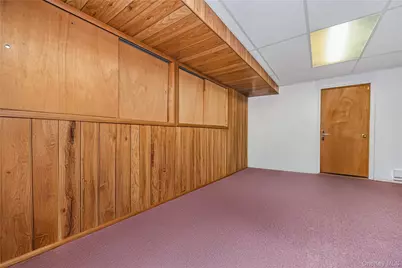 11 Locust Avenue E, Farmingdale, NY 11735 - Photo 18