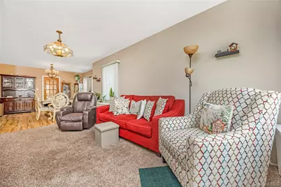 11 Locust Avenue E, Farmingdale, NY 11735 - Photo 6