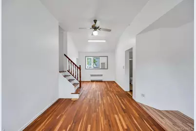 125 S 5th Street, Bethpage, NY 11714 - Photo 4