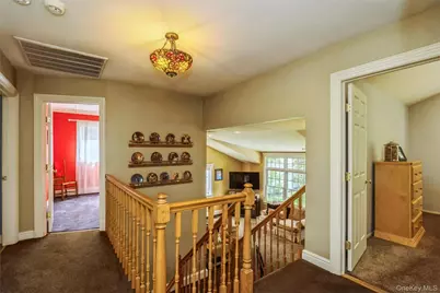 17 Leslie Lane, Smithtown, NY 11787 - Photo 28