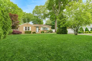 20 Amherst St, Islip, NY 11751 - Photo 26