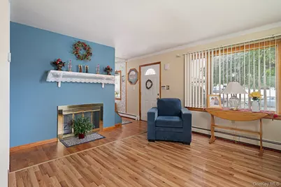 4 Water Lane N, Levittown, NY 11756 - Photo 6