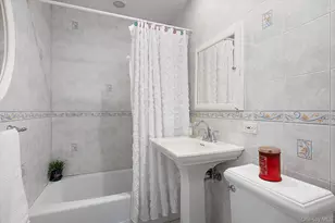 4 Water Ln N, Levittown, NY 11756 - Photo 10