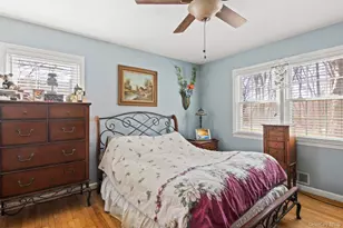 43 Harrison Ave, Hauppauge, NY 11788 - Photo 16