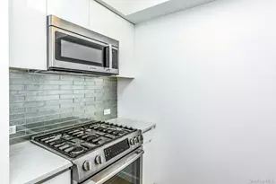 138-35 39th Ave, Flushing, NY 11354 - Photo 24