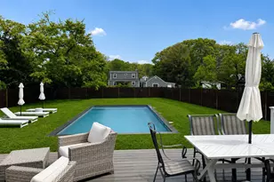 11 1st St, Bellport, NY 11713 - Photo 24