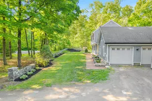 34 Contour Ln, Salt Point, NY 12578 - Photo 4