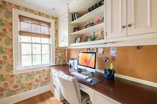 170 Manhasset Woods Rd, Manhasset, NY 11030 - Photo 28