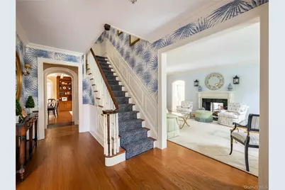 170 Manhasset Woods Road, Manhasset, NY 11030 - Photo 4