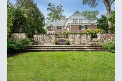 170 Manhasset Woods Road, Manhasset, NY 11030 - Photo 30