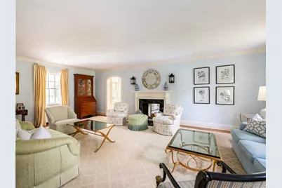 170 Manhasset Woods Road, Manhasset, NY 11030 - Photo 6