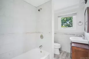 54 Larter Ave, Newburgh, NY 12550 - Photo 16