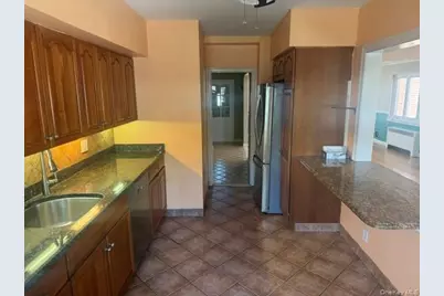 1922 Hering Avenue, Bronx, NY 10461 - Photo 8