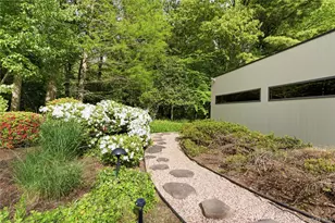 6 Deepwood Ct, Old Westbury, NY 11568 - Photo 36