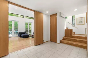 6 Deepwood Ct, Old Westbury, NY 11568 - Photo 4