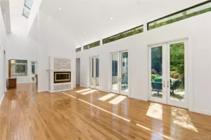 6 Deepwood Ct, Old Westbury, NY 11568 - Photo 8