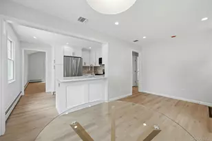 192 Iceland Dr, South Huntington, NY 11746 - Photo 6