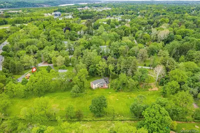 8 Kingwood Park, Poughkeepsie, NY 12601 - Photo 18