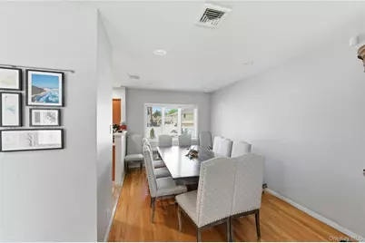 420 Philadelphia Avenue, Massapequa Park, NY 11762 - Photo 10