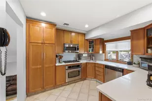 420 Philadelphia Ave, Massapequa Park, NY 11762 - Photo 6