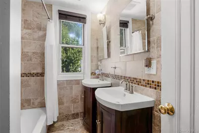 15 E 235th Street, Bronx, NY 10470 - Photo 16