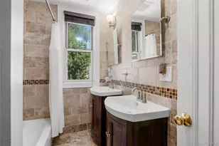 15 E 235th St, Bronx, NY 10470 - Photo 16