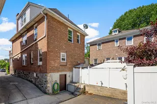 15 E 235th St, Bronx, NY 10470 - Photo 32