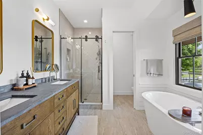 405 Williamsburgh Drive, Southold, NY 11971 - Photo 20