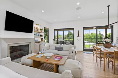 405 Williamsburgh Drive, Southold, NY 11971 - Photo 6