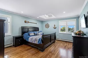 159 Driftwood Dr, West Islip, NY 11795 - Photo 16