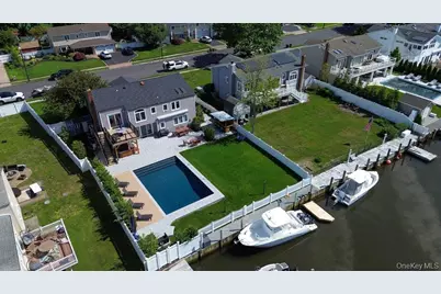 159 Driftwood Drive, West Islip, NY 11795 - Photo 44