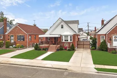 98 Sussex Road, Elmont, NY 11003 - Photo 2
