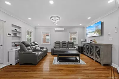 98 Sussex Road, Elmont, NY 11003 - Photo 6