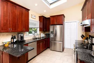 33 Guardian Dr, Mount Sinai, NY 11766 - Photo 6