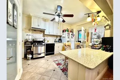 2002 150th Street, Whitestone, NY 11357 - Photo 8