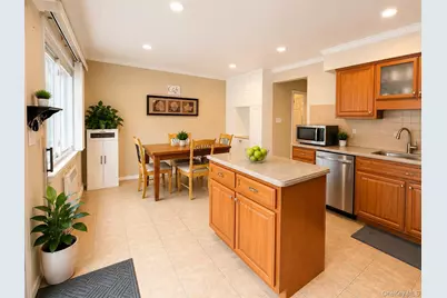 204 Old Country Road, Elmsford, NY 10523 - Photo 4