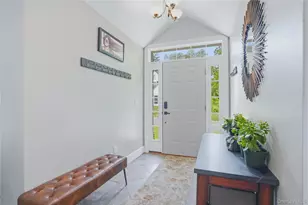209 Sackett St, Port Ewen, NY 12466 - Photo 4
