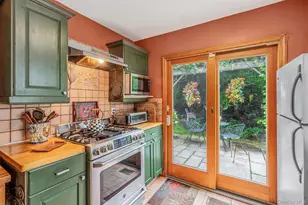 51 Deer Dr, Sound Beach, NY 11789 - Photo 8